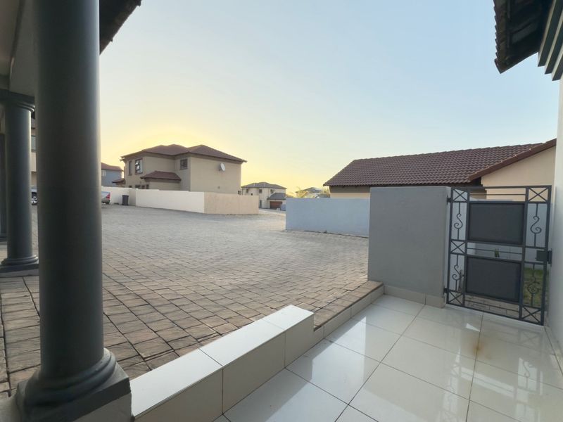 House For Sale in Thatchfield Estate, Centurion - Photo 9