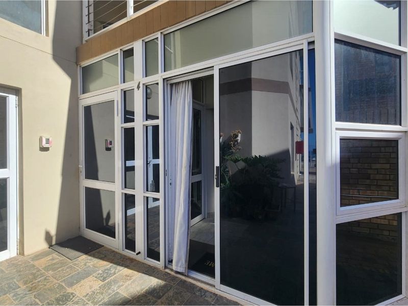 Move In Ready Apartment on Main Beach Furnished and Secure - Photo 3