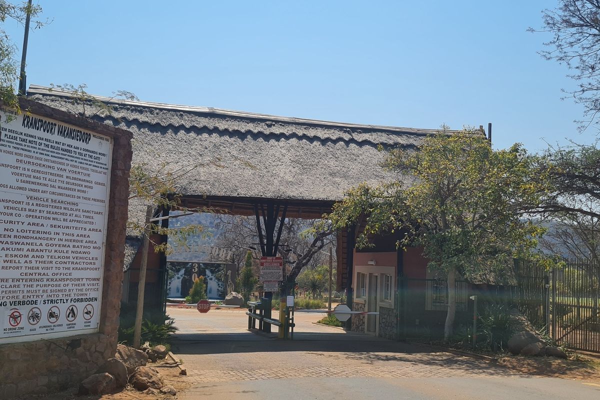 Dream Stand in a Quiet Cul-de-Sac - Kranspoort Lifestyle Awaits! - Photo 2