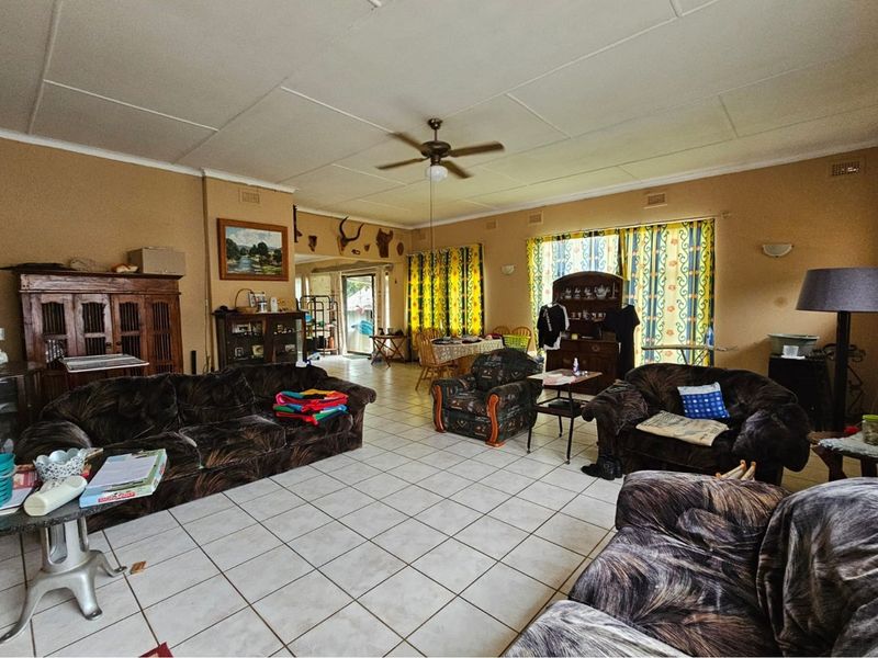 House For Sale in Barberton - Photo 6