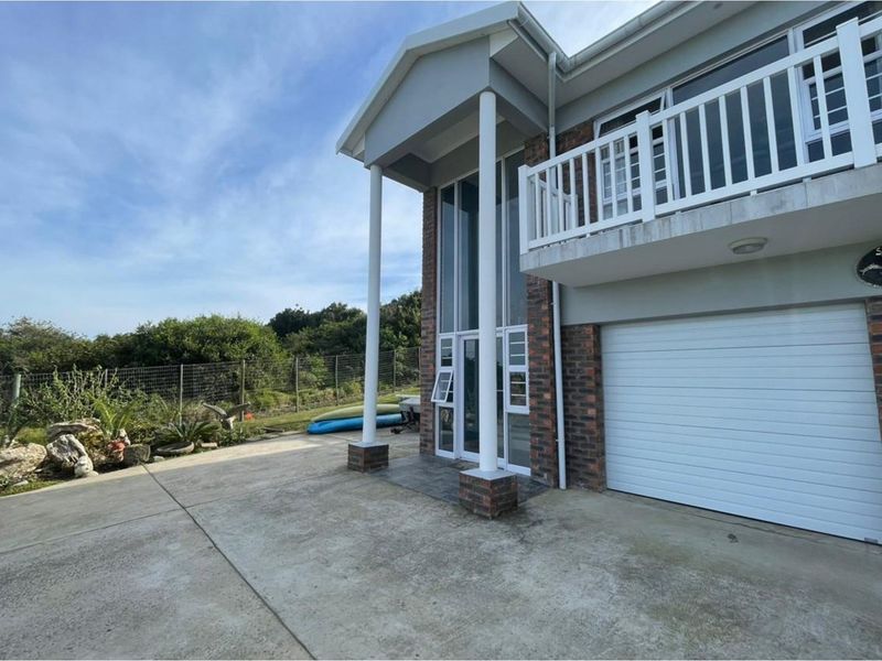 Modern Dual-Living Oasis: 2-Bed Home + 2-Bed Flat in Eco-Friendly Gqunube Green - Photo 2