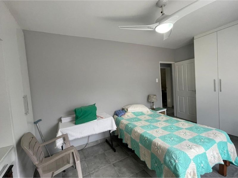 Modern Dual-Living Oasis: 2-Bed Home + 2-Bed Flat in Eco-Friendly Gqunube Green - Photo 10