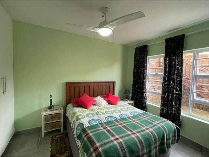 Modern Dual-Living Oasis: 2-Bed Home + 2-Bed Flat in Eco-Friendly Gqunube Green - Photo 8