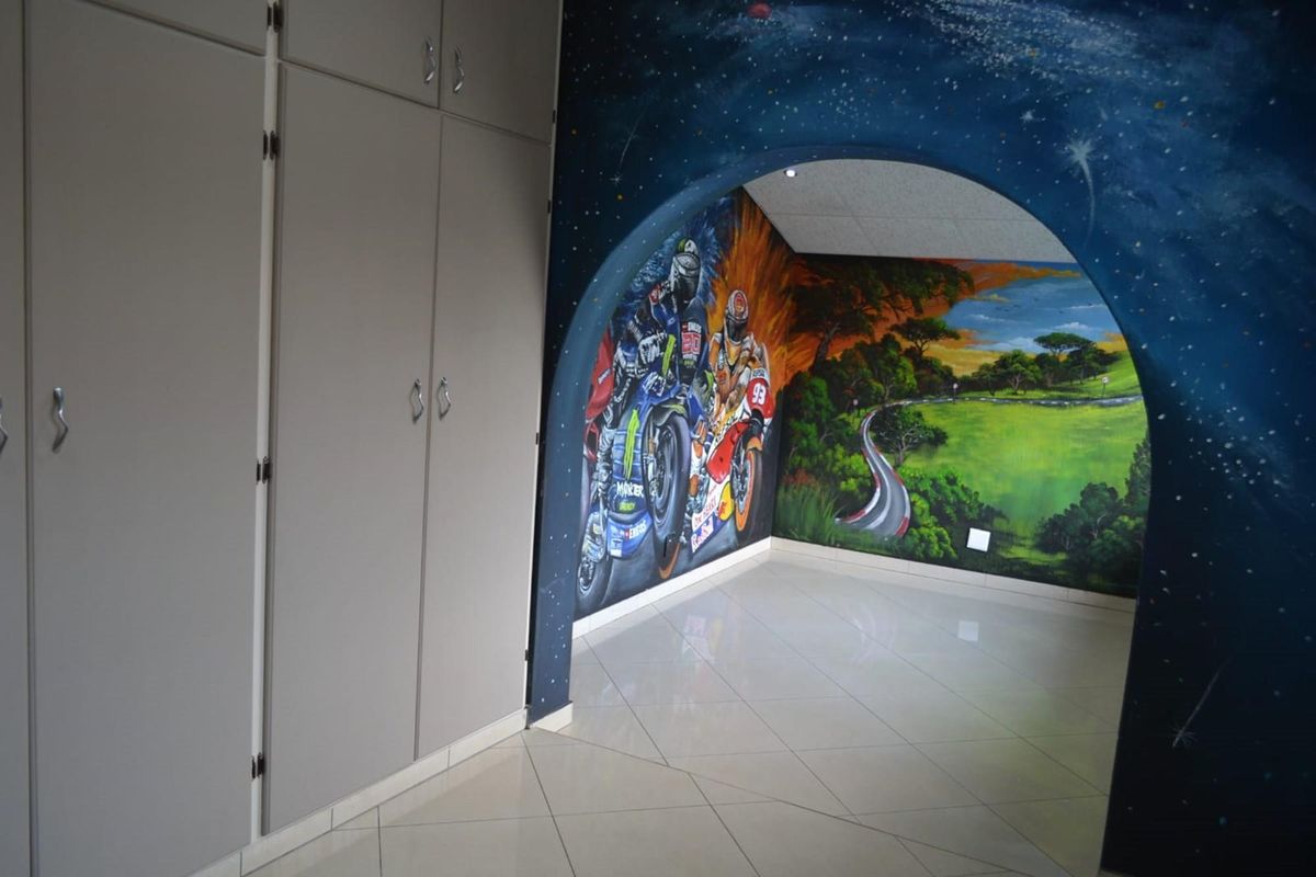 Luxurious living with Riverfront Access on the banks of the Klipriver - Photo 5