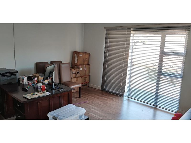 Masterful designed family home with the perfect location - Photo 10