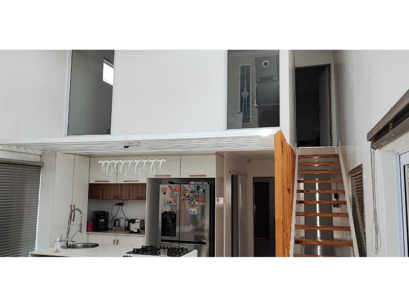 Masterful designed family home with the perfect location - Photo 7