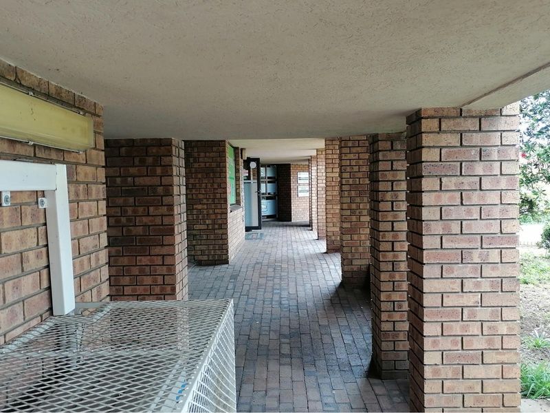 Commercial Property Up For Grabs! - Photo 7