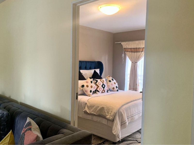 "Charming 2-Bed Flat in Prime Gauteng Location" - Photo 7