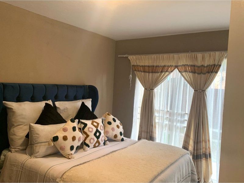 "Charming 2-Bed Flat in Prime Gauteng Location" - Photo 8