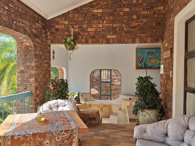 Prime Location with Unmatched Privacy and Elegance -Exceptional Living in the Heart of Nature - Photo 5