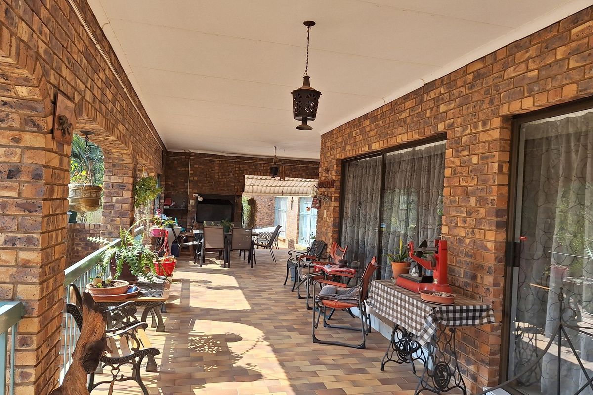 Prime Location with Unmatched Privacy and Elegance -Exceptional Living in the Heart of Nature - Photo 3