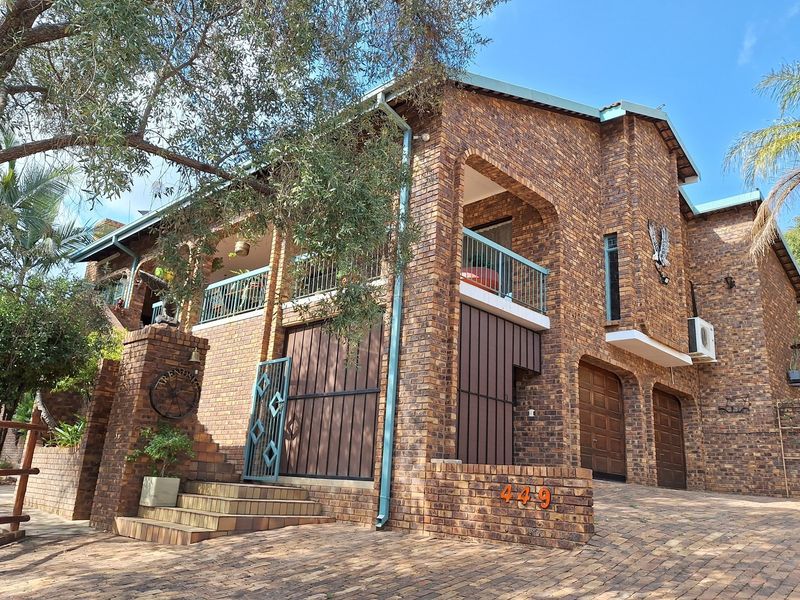 Prime Location with Unmatched Privacy and Elegance -Exceptional Living in the Heart of Nature - Photo 6