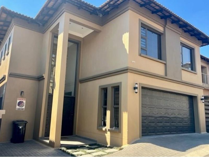 Magnificent secure exclusive cluster set high up on the hills with views for days - Photo 2