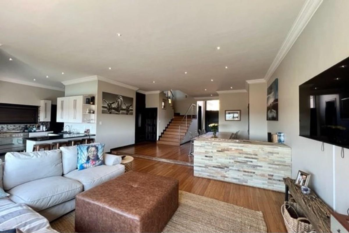 Magnificent secure exclusive cluster set high up on the hills with views for days - Photo 4