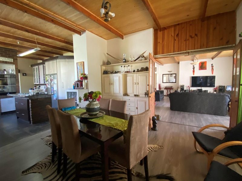 3-Bedroom family Home with 4-flatlets for Sale in Sasolburg Central - Photo 8