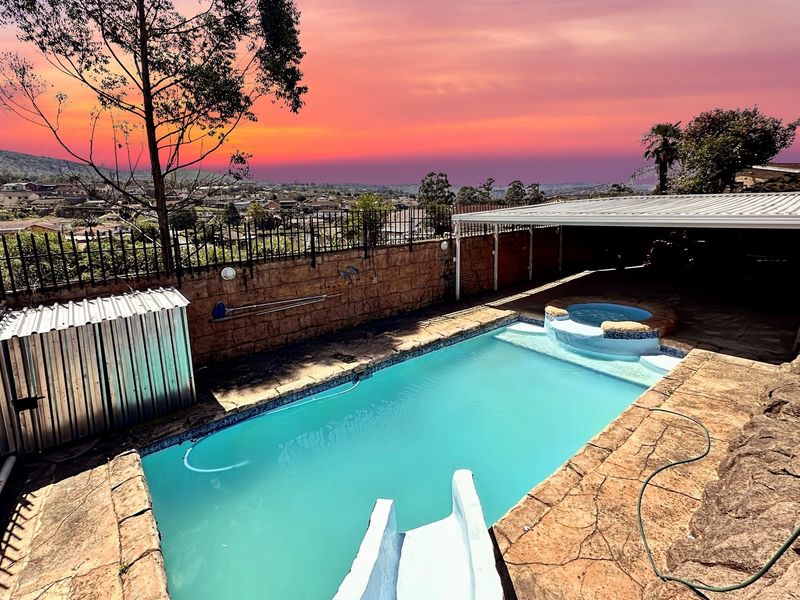 Charming Family Home with Modern Amenities in Northdale - Photo 5