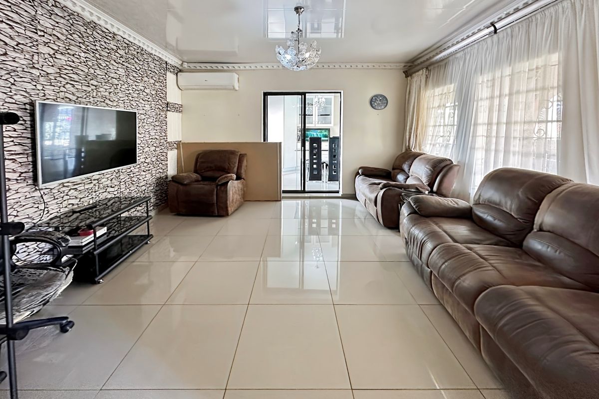 Charming Family Home with Modern Amenities in Northdale - Photo 5