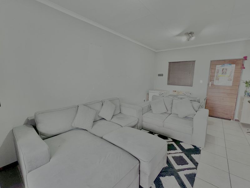 This Top-Floor Two-Bedroom Apartment Has Everything You’ve Been Searching For - Photo 6