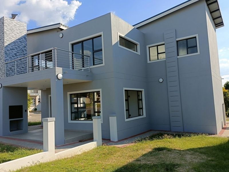 Stylish immaculate 3-Bedroom Double Storey Home in Exclusive Midrand Estate for sale - Photo 2