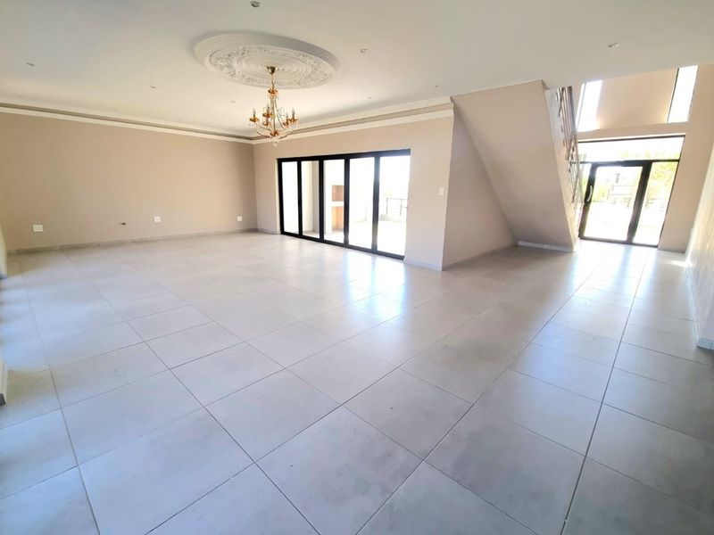 Newly Built 4 Bedroom 4 Bathroom House - Photo 8