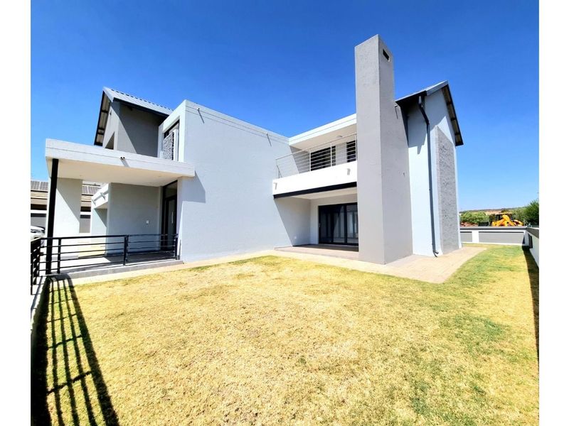 Newly Built 4 Bedroom 4 Bathroom House - Photo 5