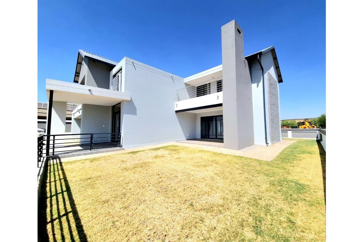 Newly Built 4 Bedroom 4 Bathroom House - Photo 5