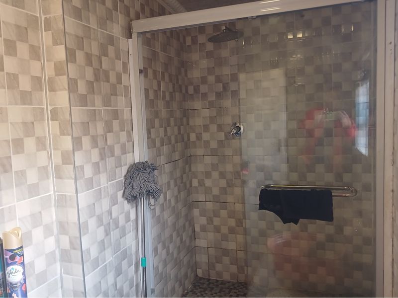 "Chic 2-Bed, 2-Bath Home: Modern Comfort Awaits" - Photo 8