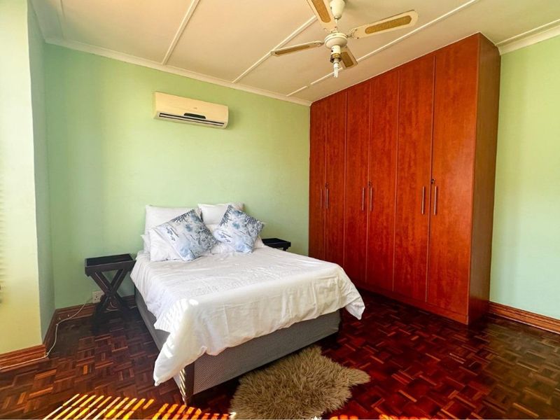 3 Bedroom Home with Pool And Ample Parking in Glenwood - Photo 6