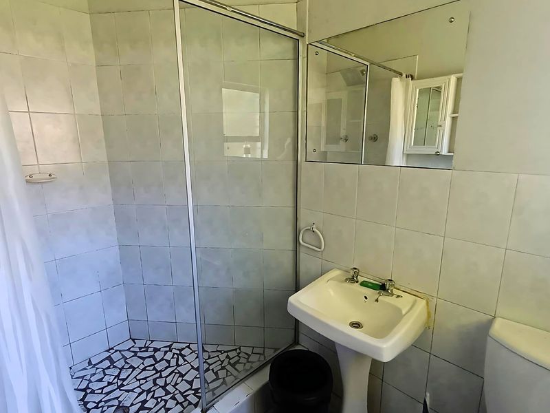 Low-Maintenance Face-Brick Townhouse in Secure Abbotsford Complex - Photo 9