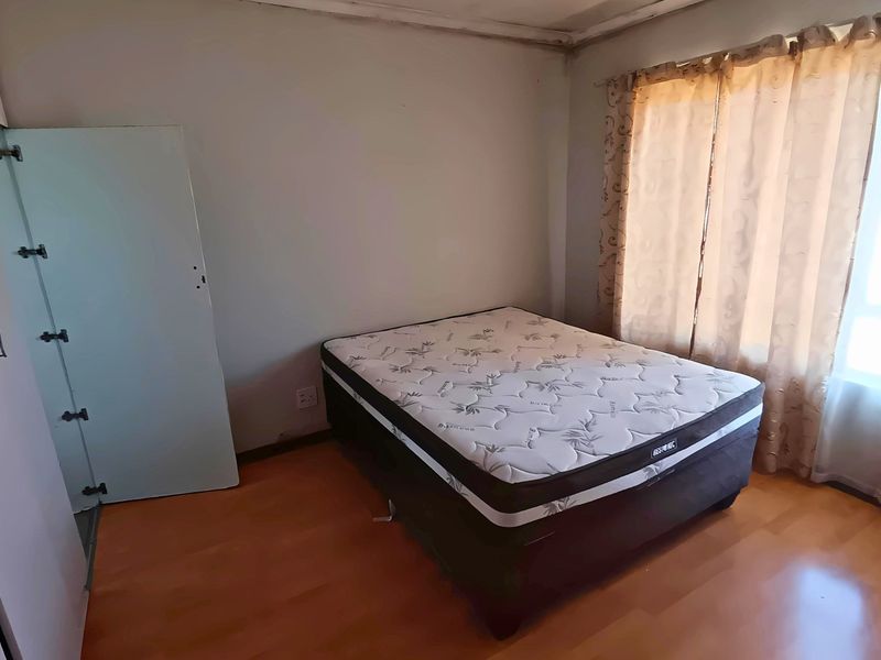 Low-Maintenance Face-Brick Townhouse in Secure Abbotsford Complex - Photo 7