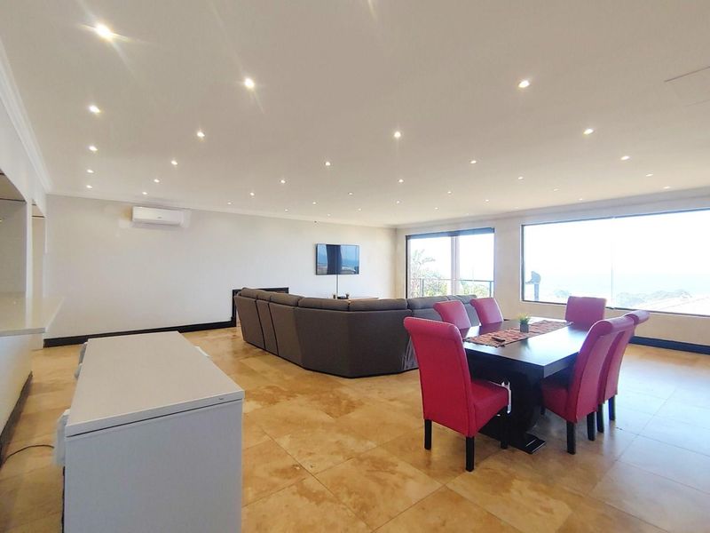 Stunning Modern Living in Ridge Road, La Lucia - Photo 10