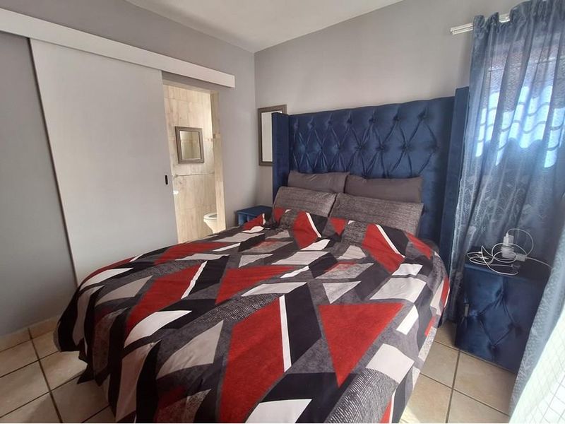 2 bedroom, 2 bathroom Apartment to Rent in Lockwood Ext 29 - Photo 8