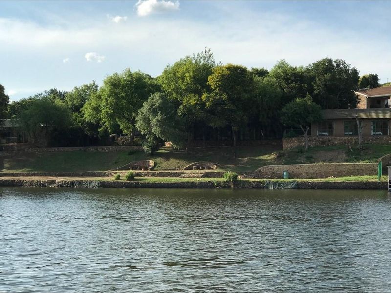 We strive to help you find your dream property. - Photo 6