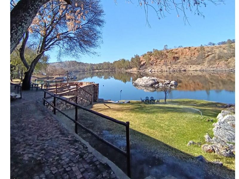 We strive to help you find your dream property. - Photo 8