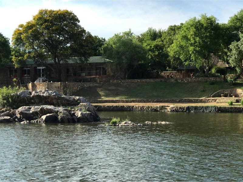 We strive to help you find your dream property. - Photo 3