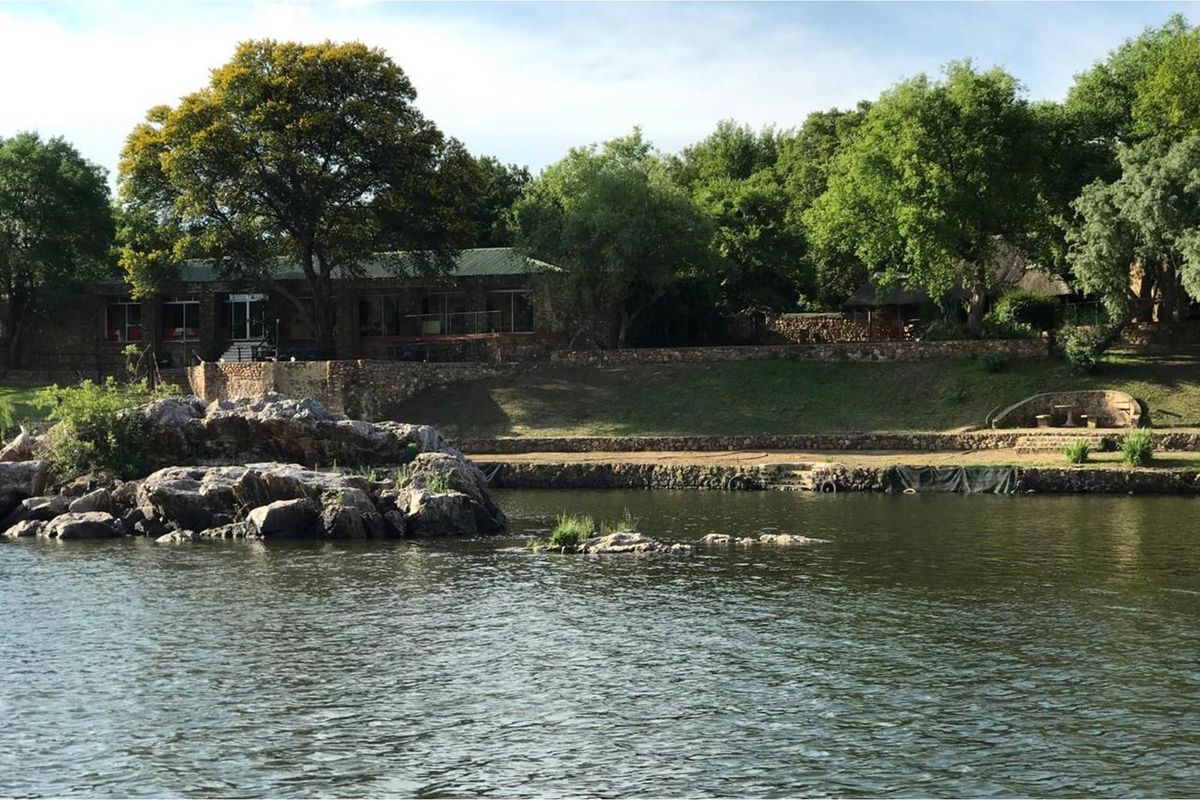 We strive to help you find your dream property. - Photo 3