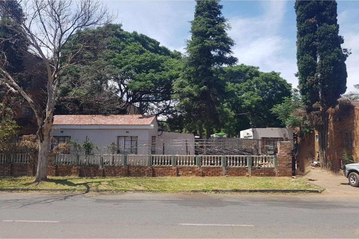 Prime Location, Prime Potential: Reimagine Your Future in Kempton Park CBD - Photo 4