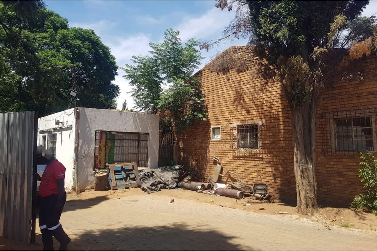 Prime Location, Prime Potential: Reimagine Your Future in Kempton Park CBD - Photo 5