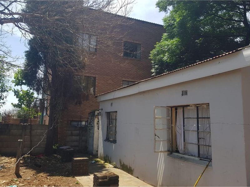 Prime Location, Prime Potential: Reimagine Your Future in Kempton Park CBD - Photo 6