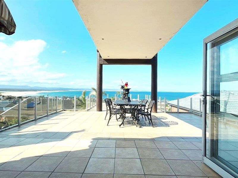 Exclusive Luxury Double-Storey Home with Panoramic Sea Views in Wavecrest, Jeffreys Bay - Photo 2