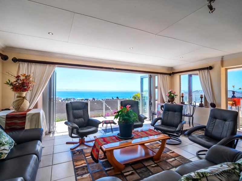 Exclusive Luxury Double-Storey Home with Panoramic Sea Views in Wavecrest, Jeffreys Bay - Photo 4