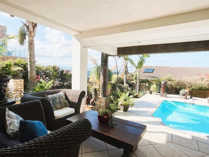 Exclusive Luxury Double-Storey Home with Panoramic Sea Views in Wavecrest, Jeffreys Bay - Photo 8