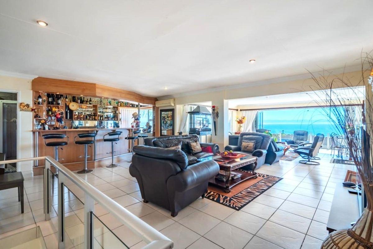 Exclusive Luxury Double-Storey Home with Panoramic Sea Views in Wavecrest, Jeffreys Bay - Photo 3