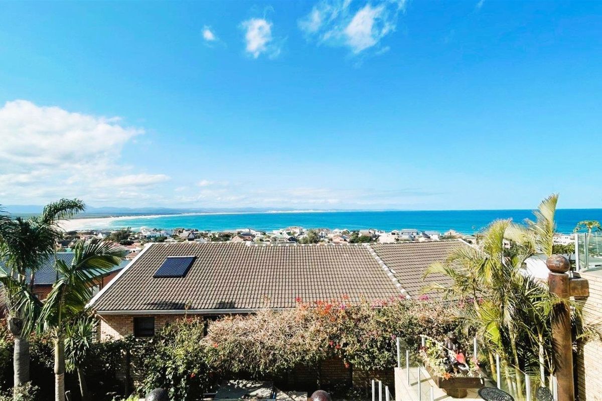 Exclusive Luxury Double-Storey Home with Panoramic Sea Views in Wavecrest, Jeffreys Bay - Photo 5