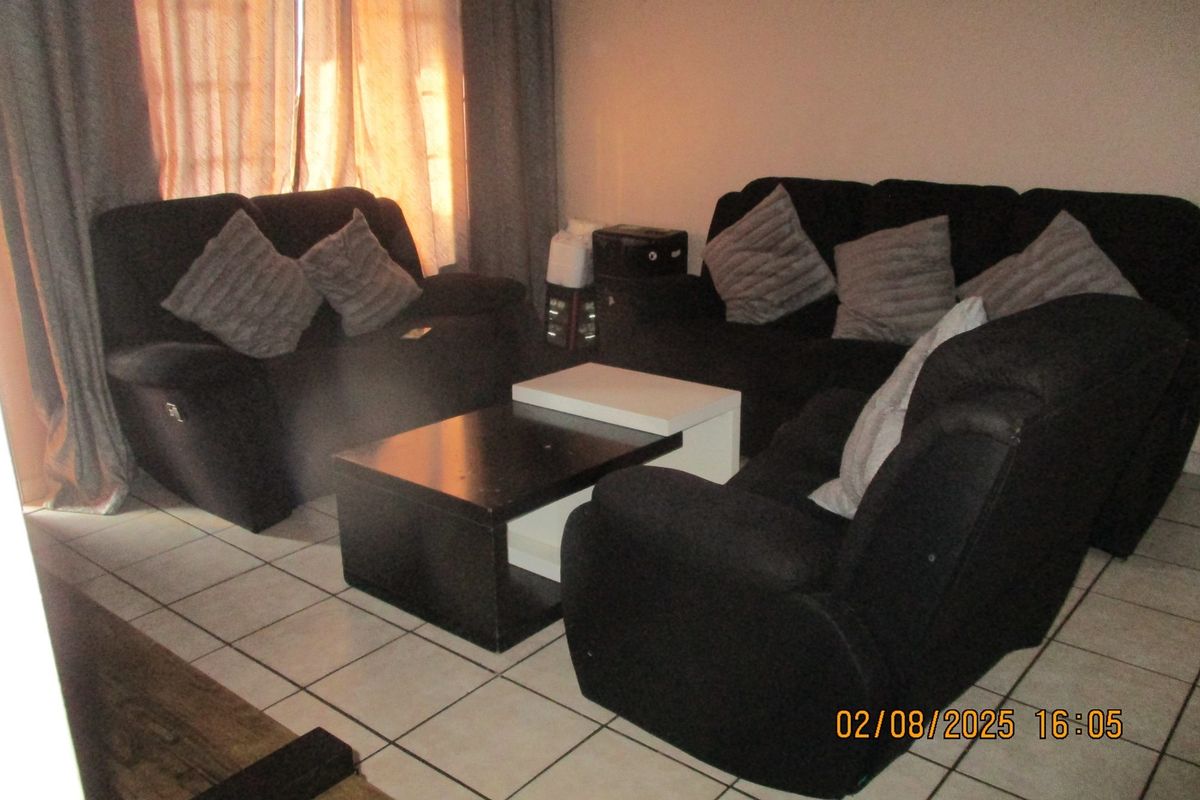 "2-Bed Apartment for Sale in Chloorkop" - Photo 4
