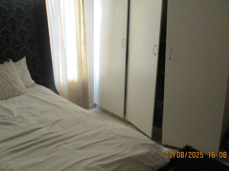 "2-Bed Apartment for Sale in Chloorkop" - Photo 10