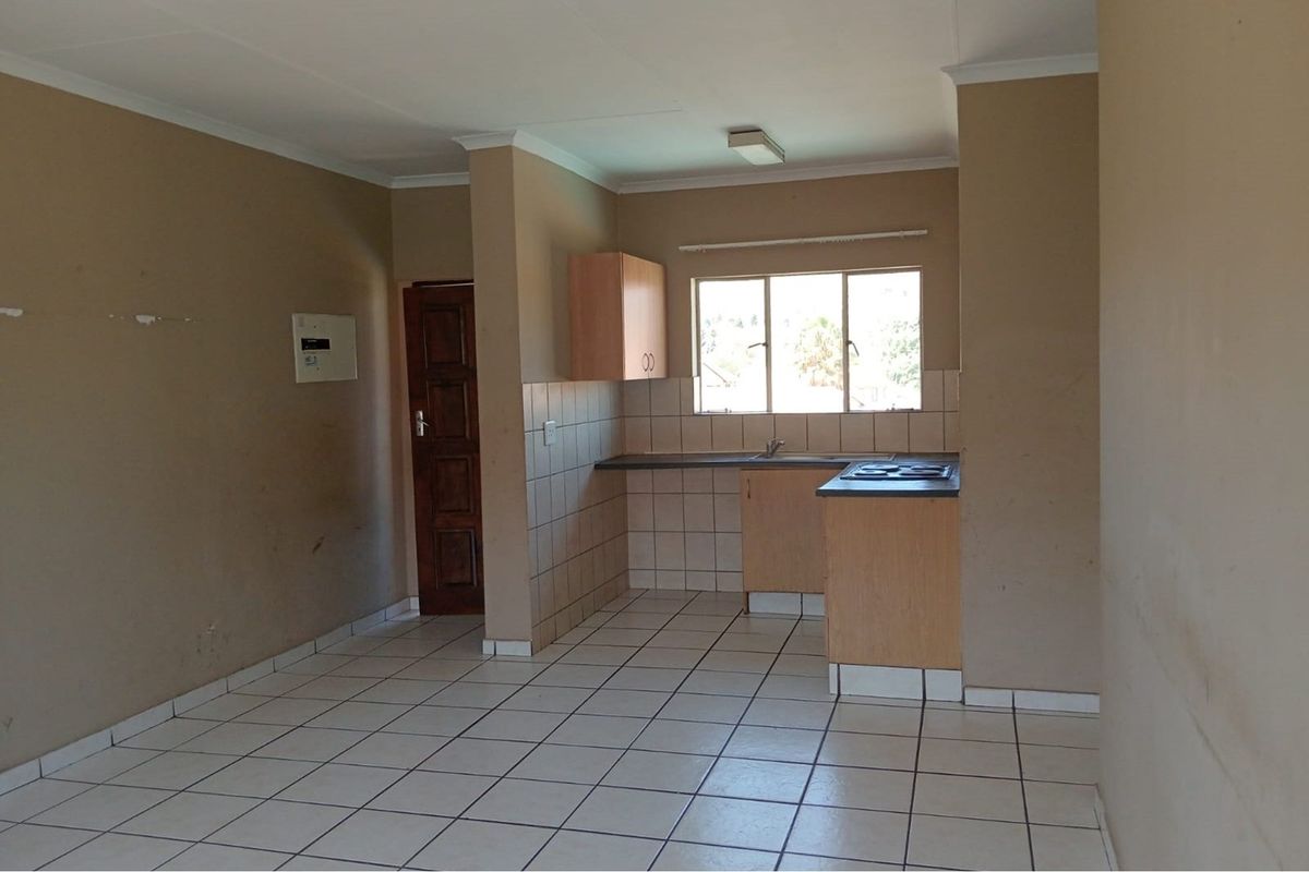 2-Bedroom Apartment For Sale IN Meredale - Photo 3