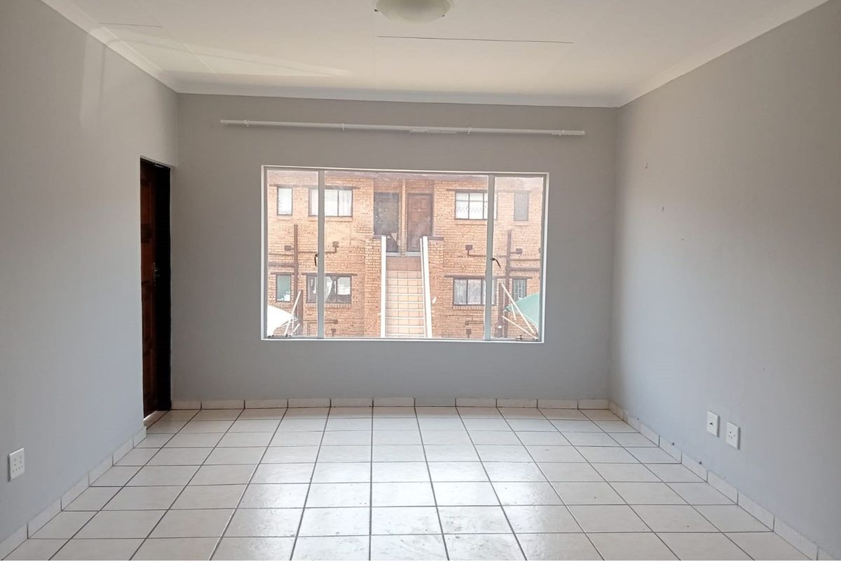 2-Bedroom Apartment For Sale IN Meredale - Photo 5