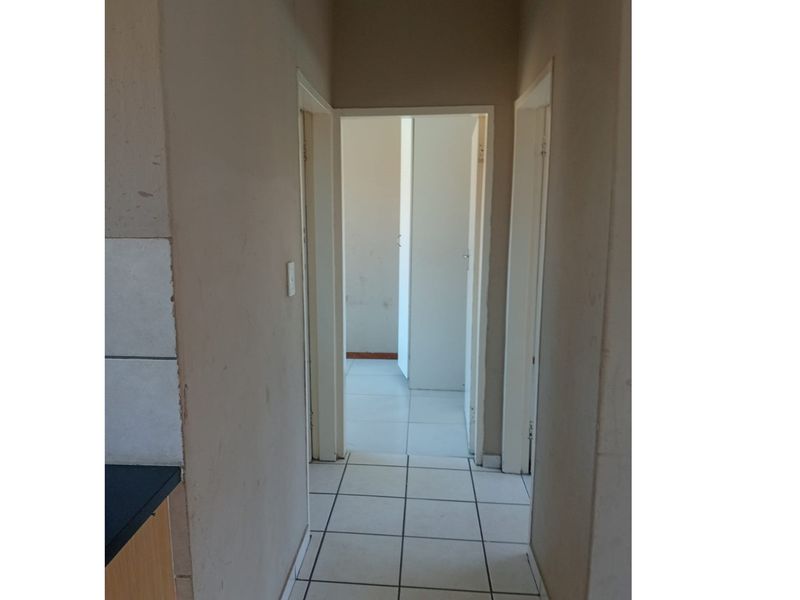 2-Bedroom Apartment For Sale IN Meredale - Photo 9