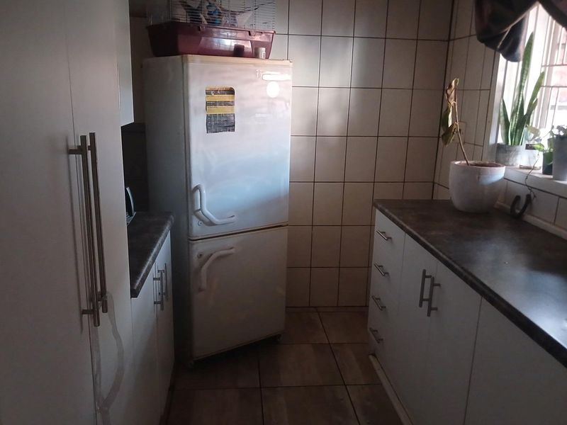 Ideal investment close to university - Photo 4